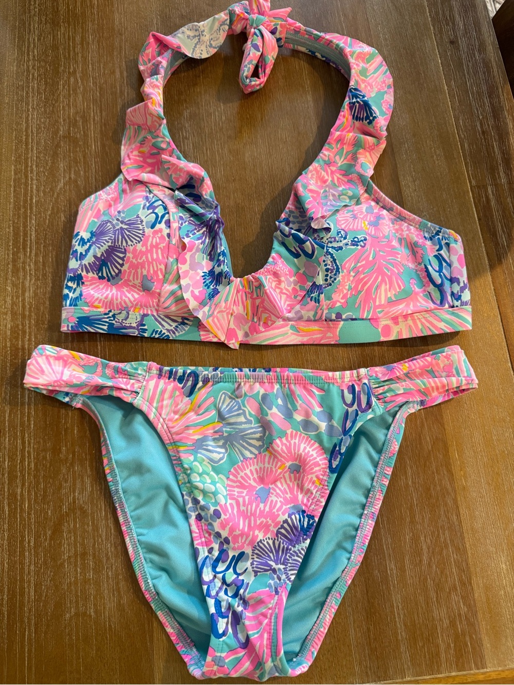 Women’s Size 8 Ruffle halter top hipster bottom bikini